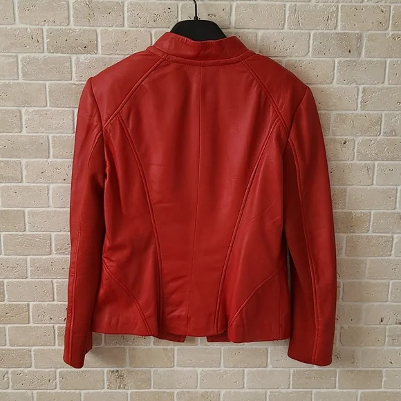 Danier Women's Poppy Red Genuine Leather Jacket ( Sz M/P) - Picture 4 of 7